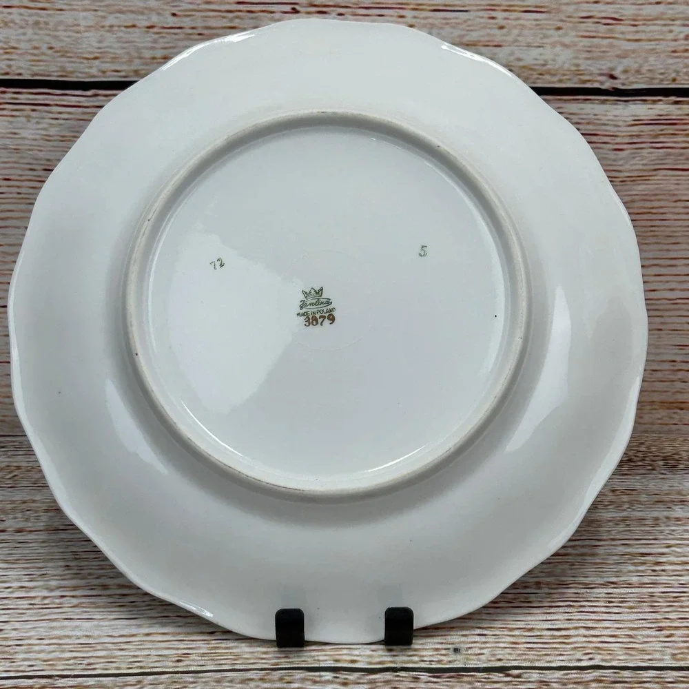 Favolina Karolina Jarolina Poland China Dinner Plate Silver Scalloped 3879‎ 8